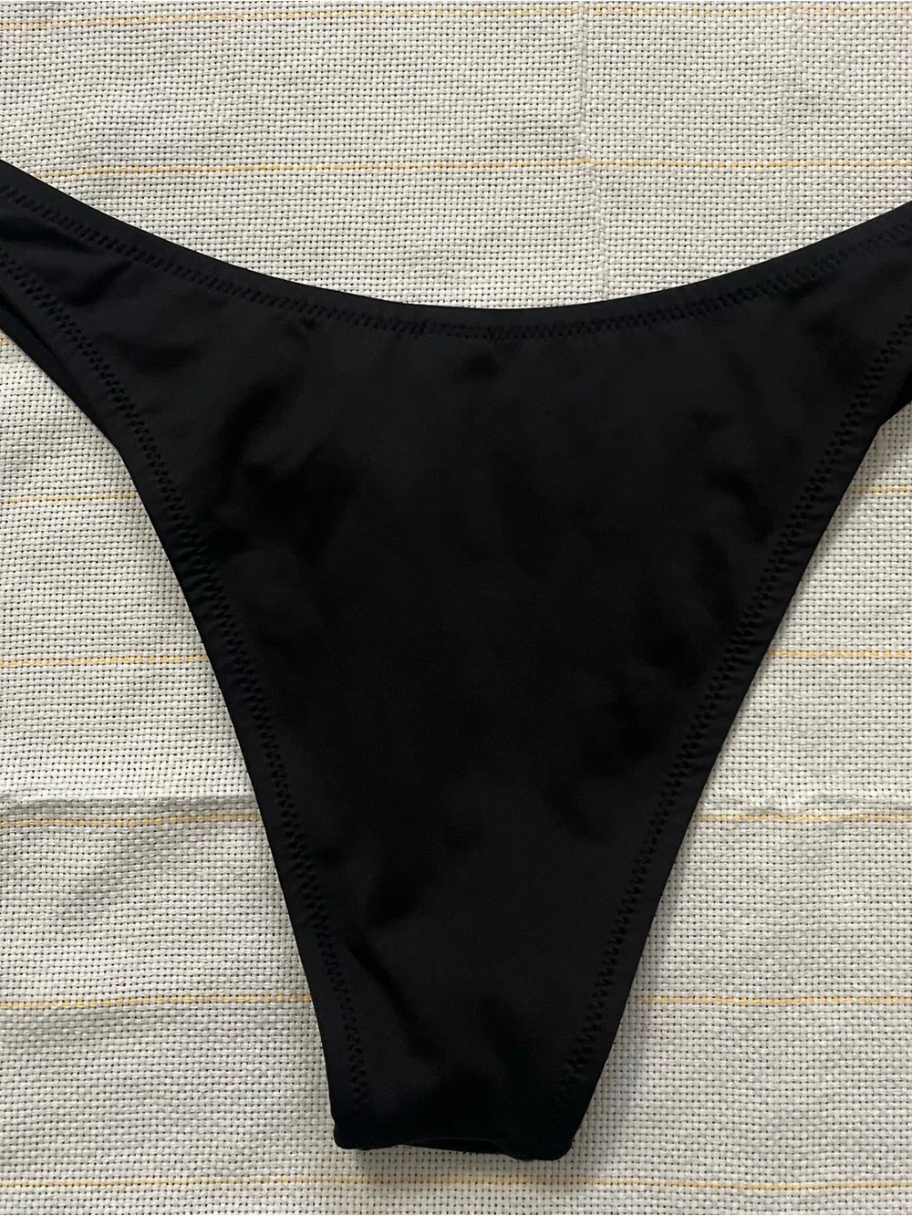 NWT SKIMS Recycled swim cheeky Tanga Color Onyx